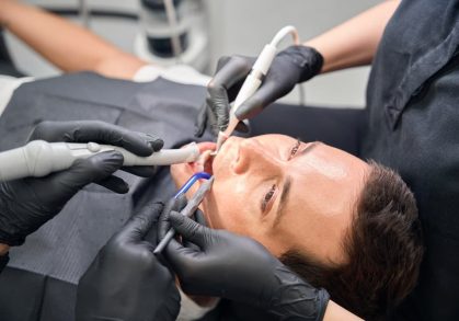 How to Choose the Right Dentist for Your Smile Makeover