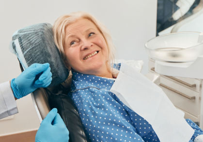 How to Choose the Right Dentist for Your Smile Makeover